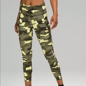 Lululemon Fast and Free High-Rise Crop 23" NWT. Size 2